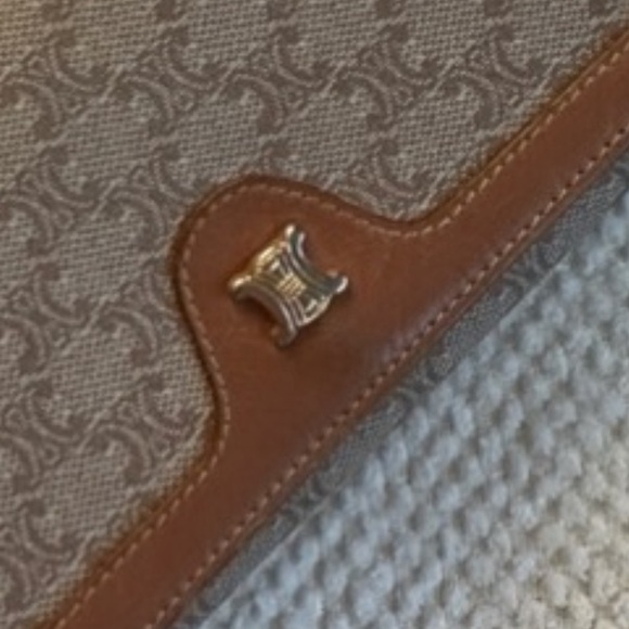 CELINE Authentic vintage Celine long wallet redesigned - Picture 13 of 13